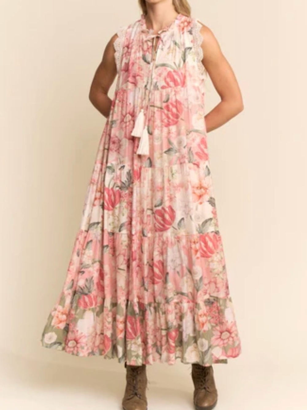 🌸 NWT Davi & Dani Floral Maxi Dress – Size Medium 🌸
